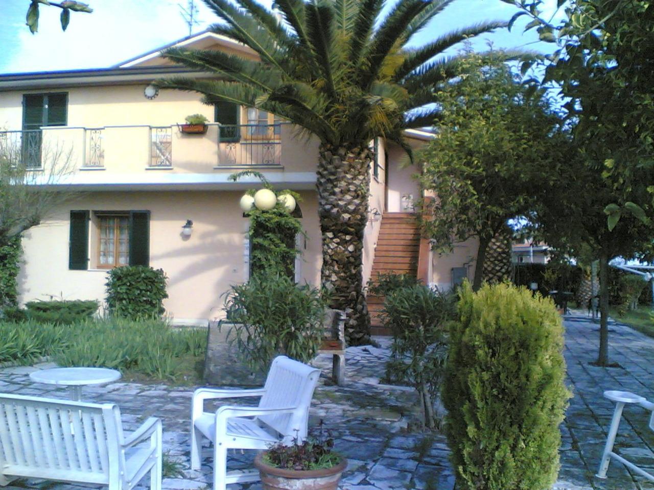 Bed&Breakfast Giardino Agritourist Controguerra 外观 照片