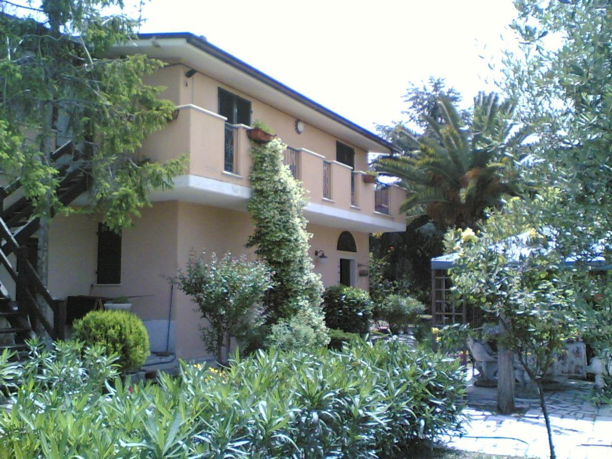 Bed&Breakfast Giardino Agritourist Controguerra 外观 照片